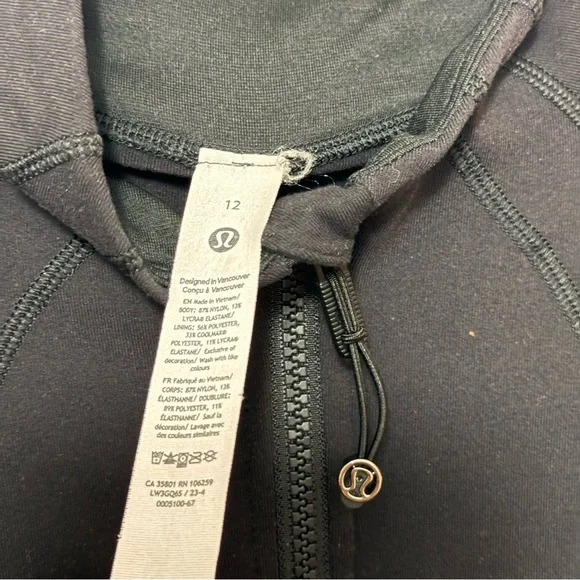 Lululemon 🍋 - Picture 3 of 3